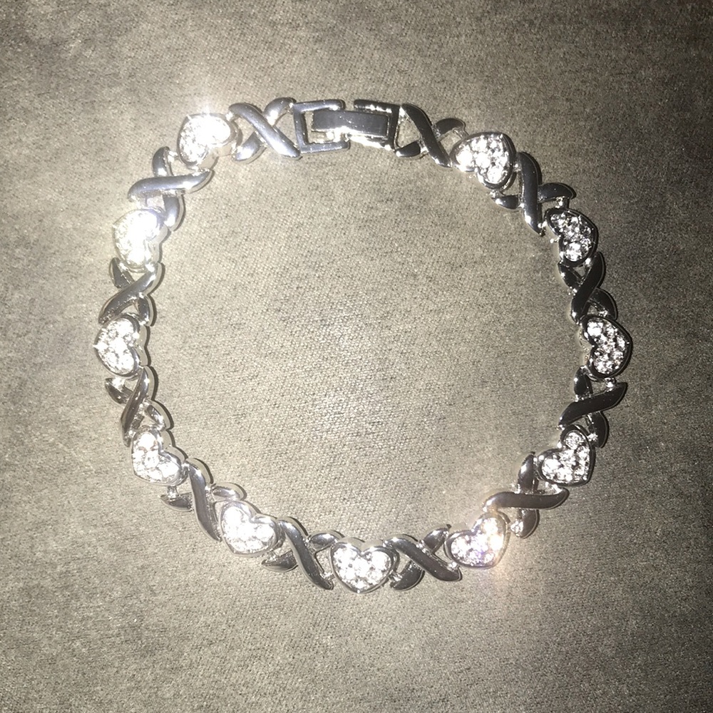Hugs and Kisses Tennis Bracelet with Swarovski - Picture 9 of 9